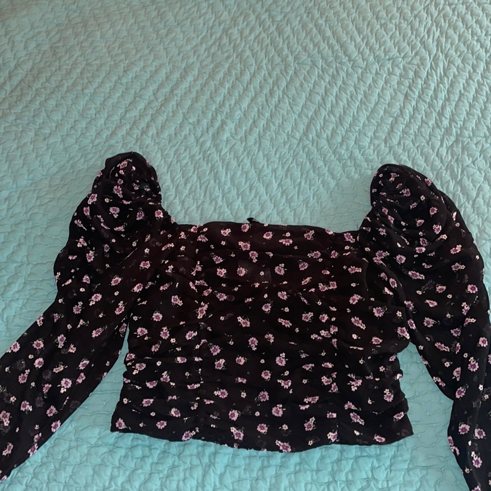 H&M cropped floral top